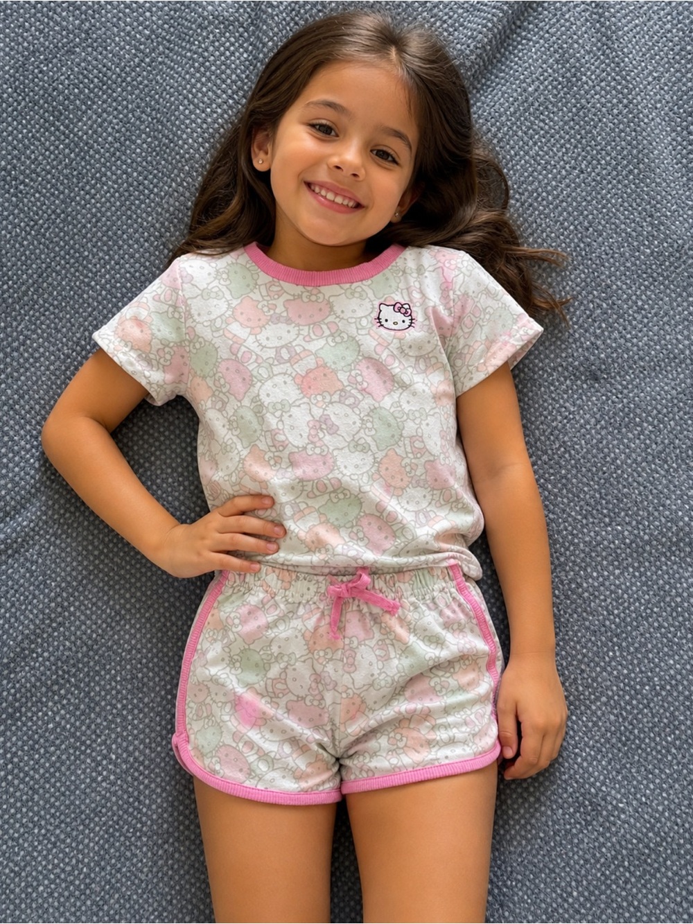 Hello Kitty Girls 2 Piece Outfit Size 6/6X Pink Trim Set